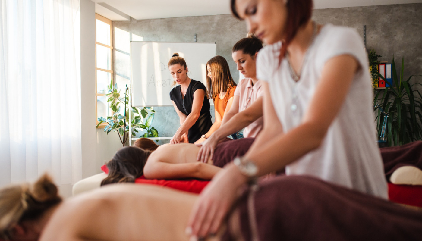 Apprendre à masser : quelle est la meilleure formation pour débutant ?